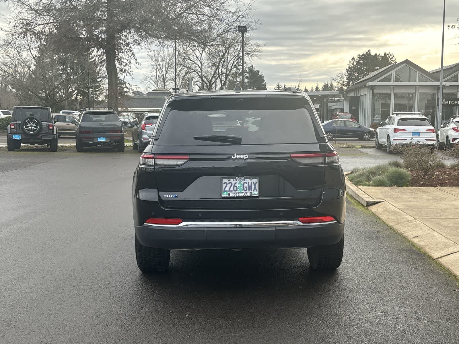 Thumbnail: 2024 Jeep Grand Cherokee - 4