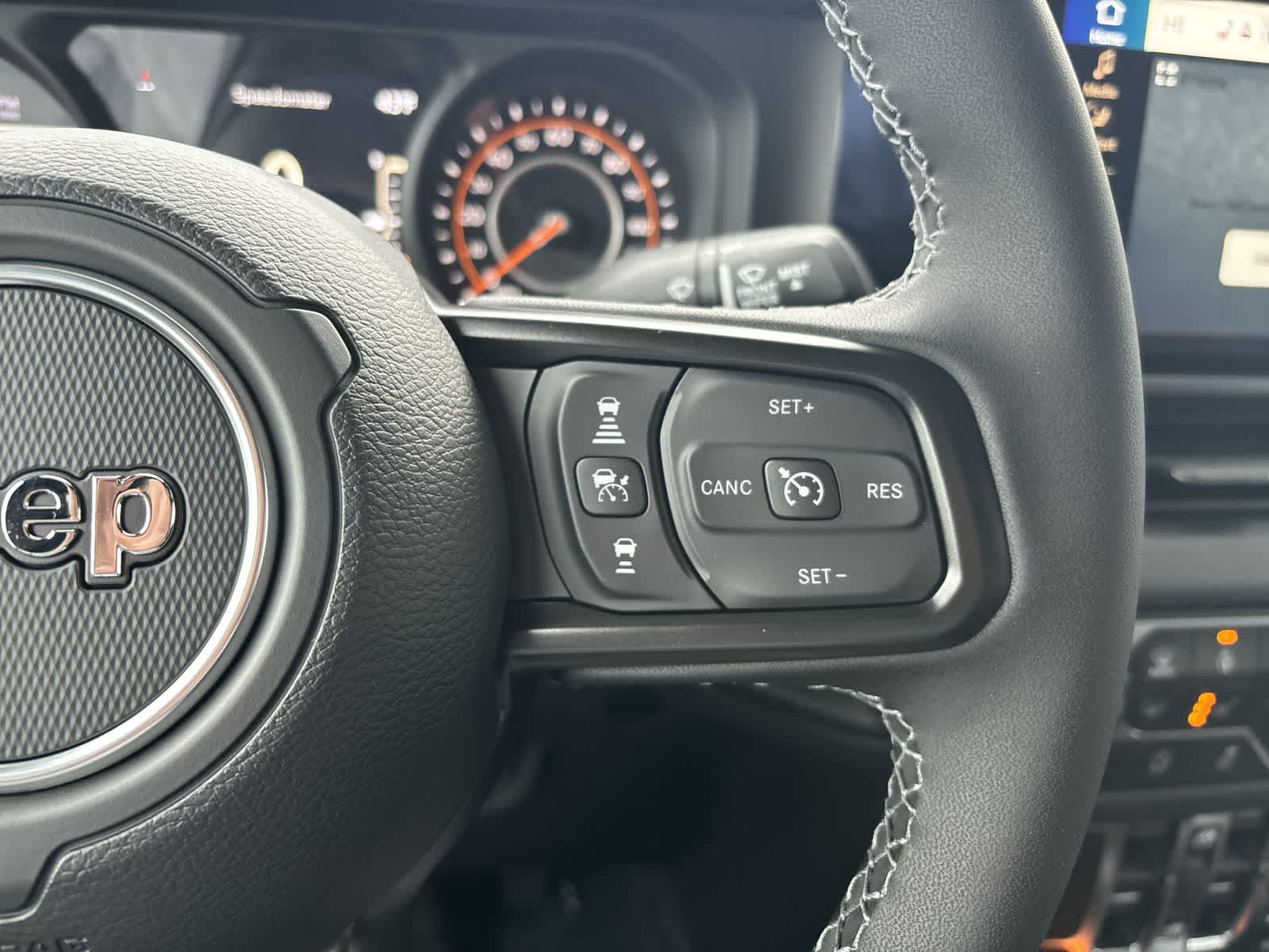 Thumbnail: 2026 Jeep Gladiator - 15