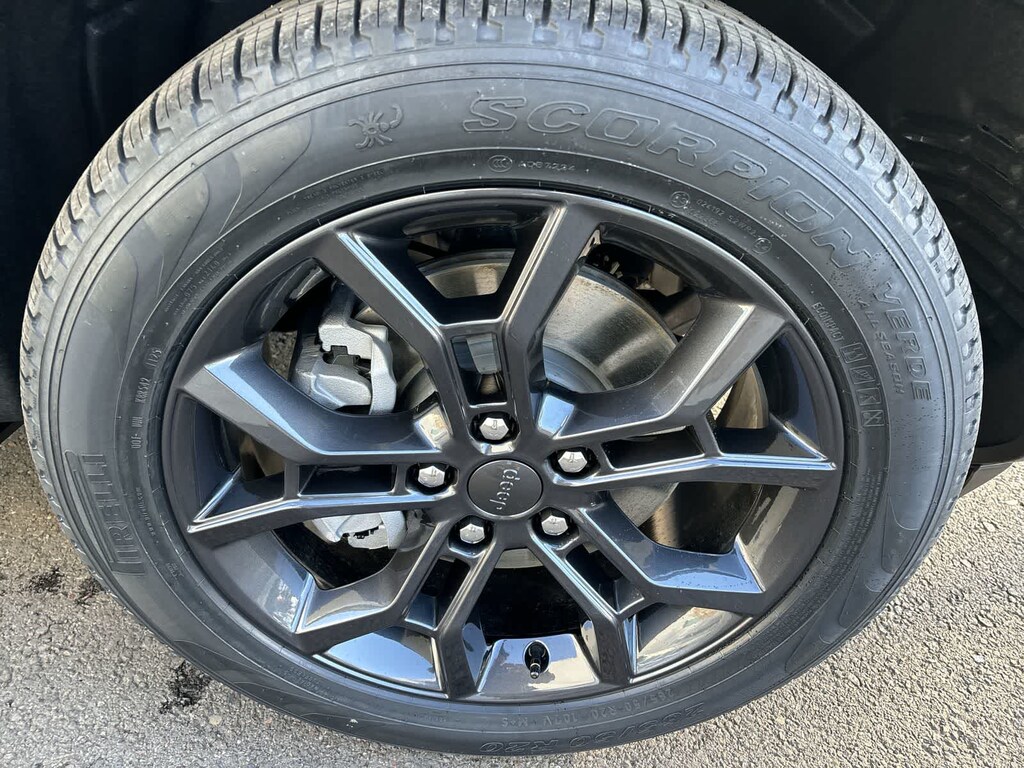 New 2025 Jeep Grand Cherokee L Limited Sport Utility