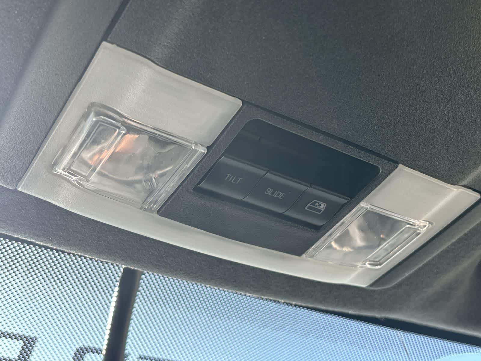 Thumbnail: 2016 Ford F-250 - 27