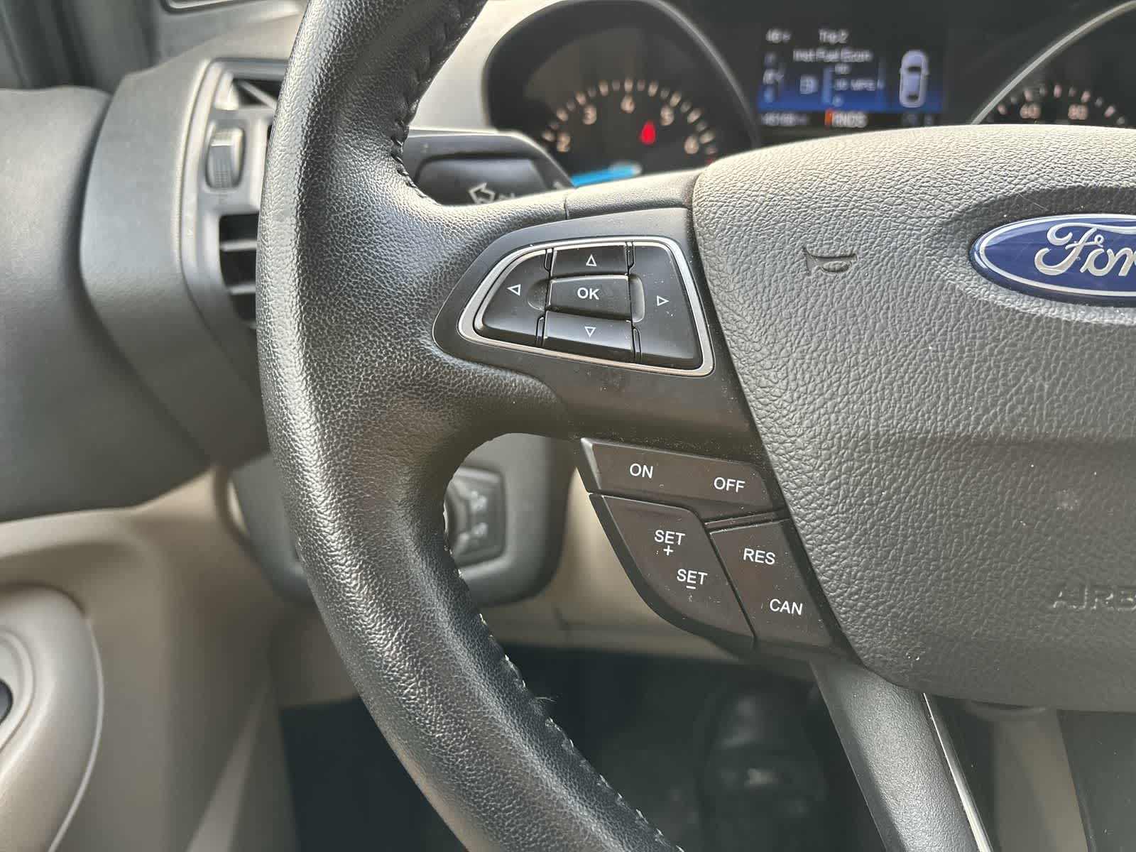 Thumbnail: 2019 Ford Escape - 9