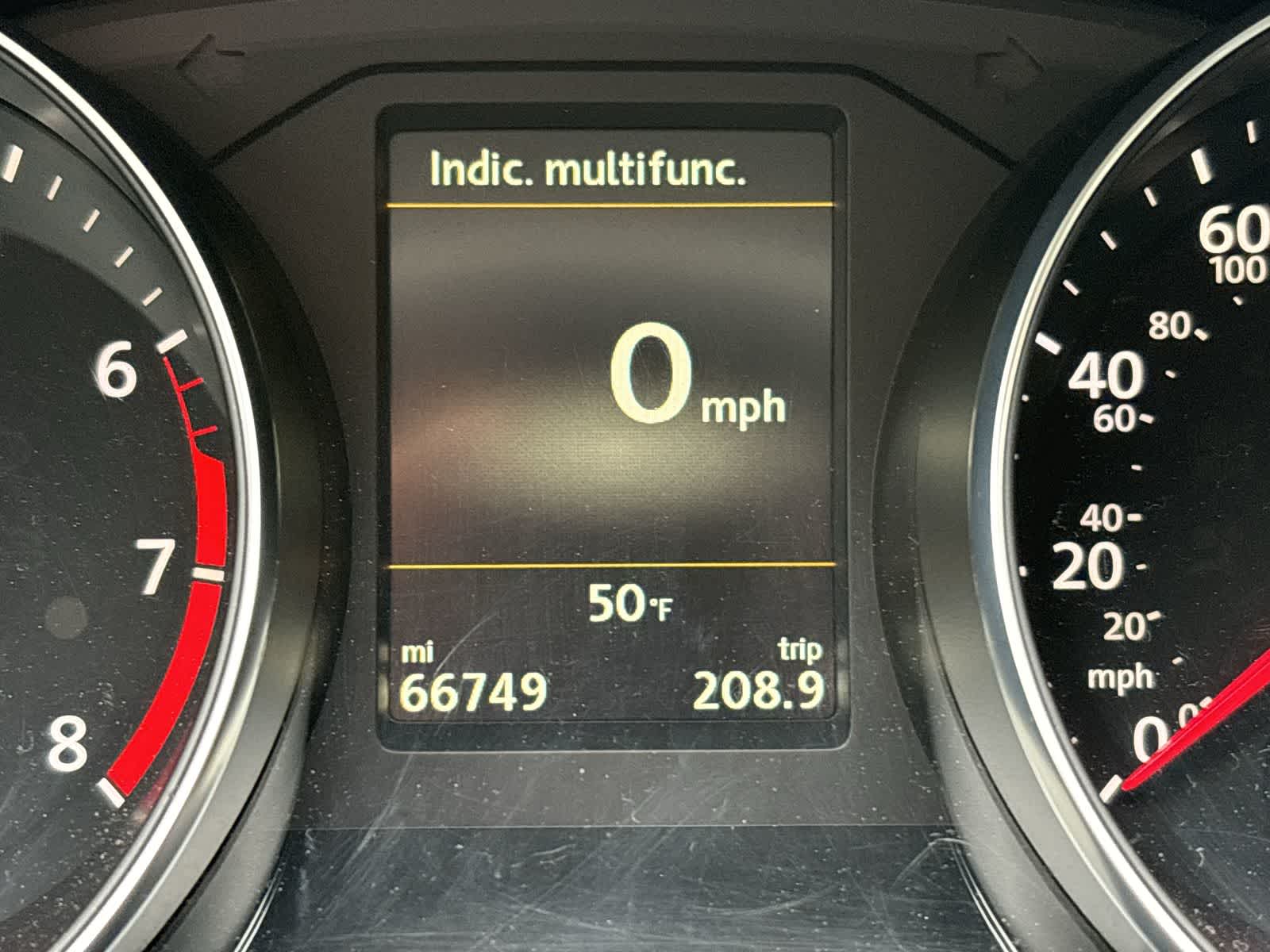 Thumbnail: 2018 Volkswagen Passat - 13