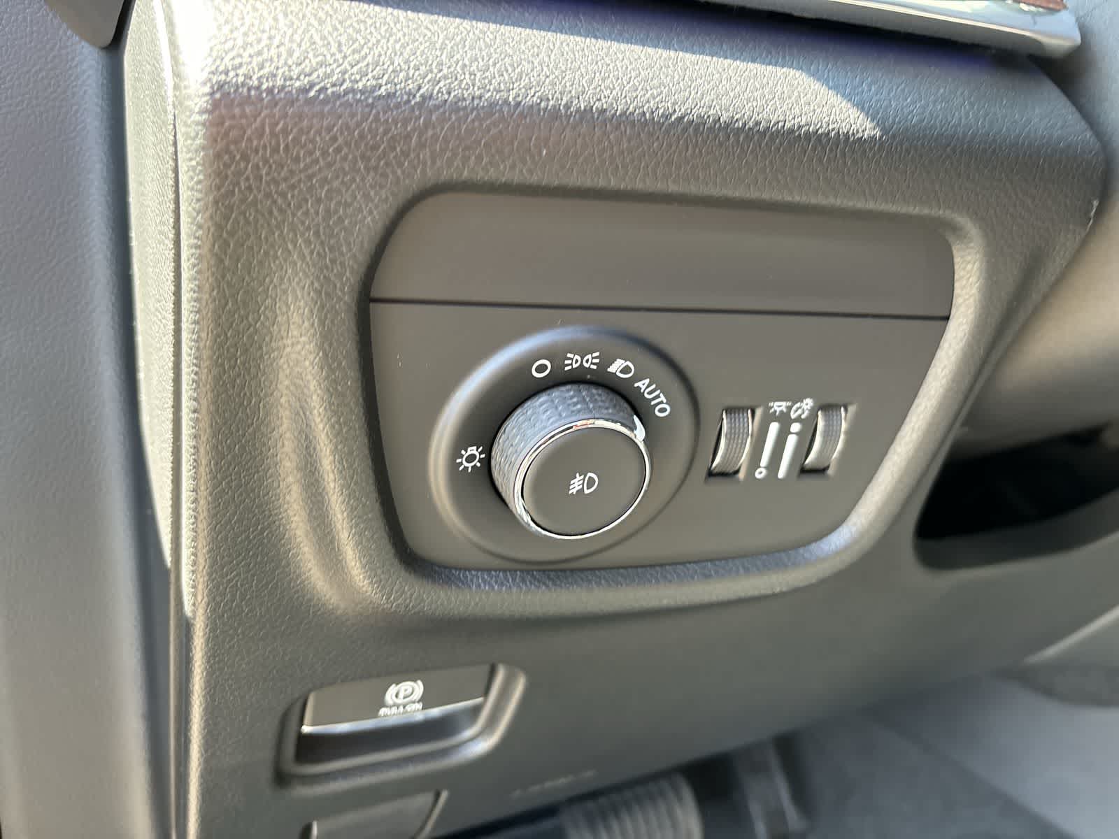 Thumbnail: 2025 Jeep Grand Cherokee L - 13