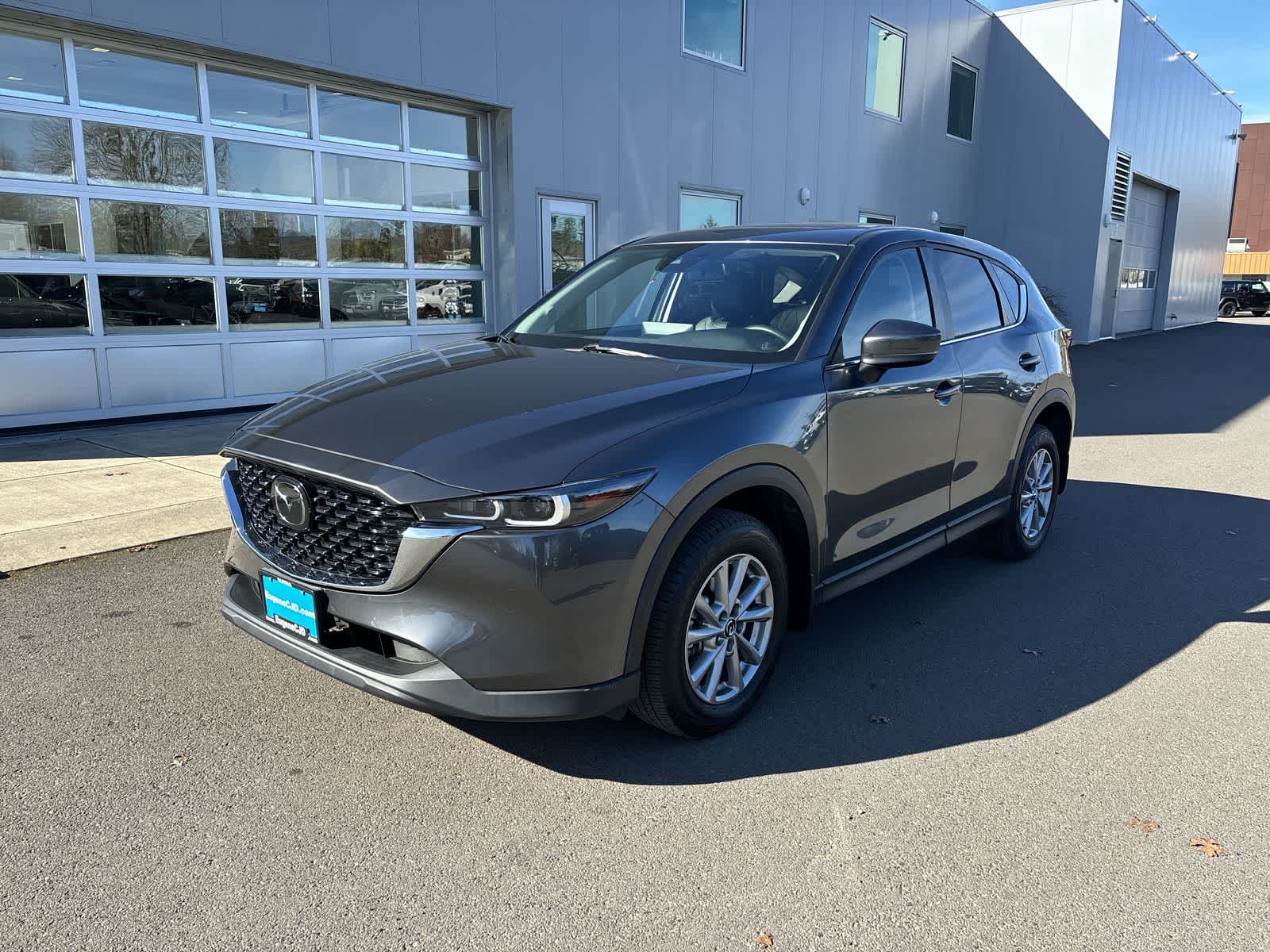 2023 Mazda CX-5 S Preferred package Auto AWD's photo