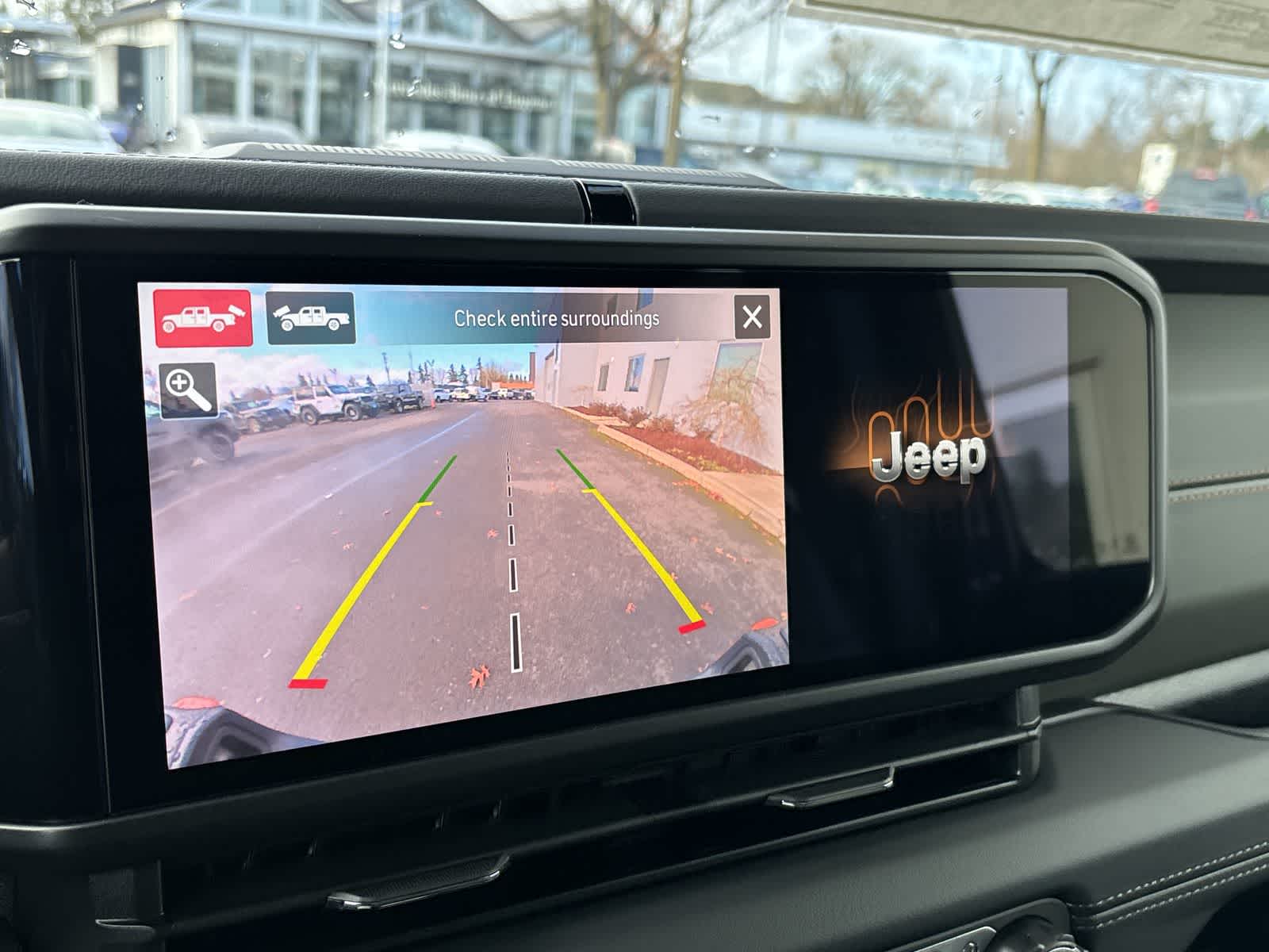 Thumbnail: 2026 Jeep Gladiator - 21