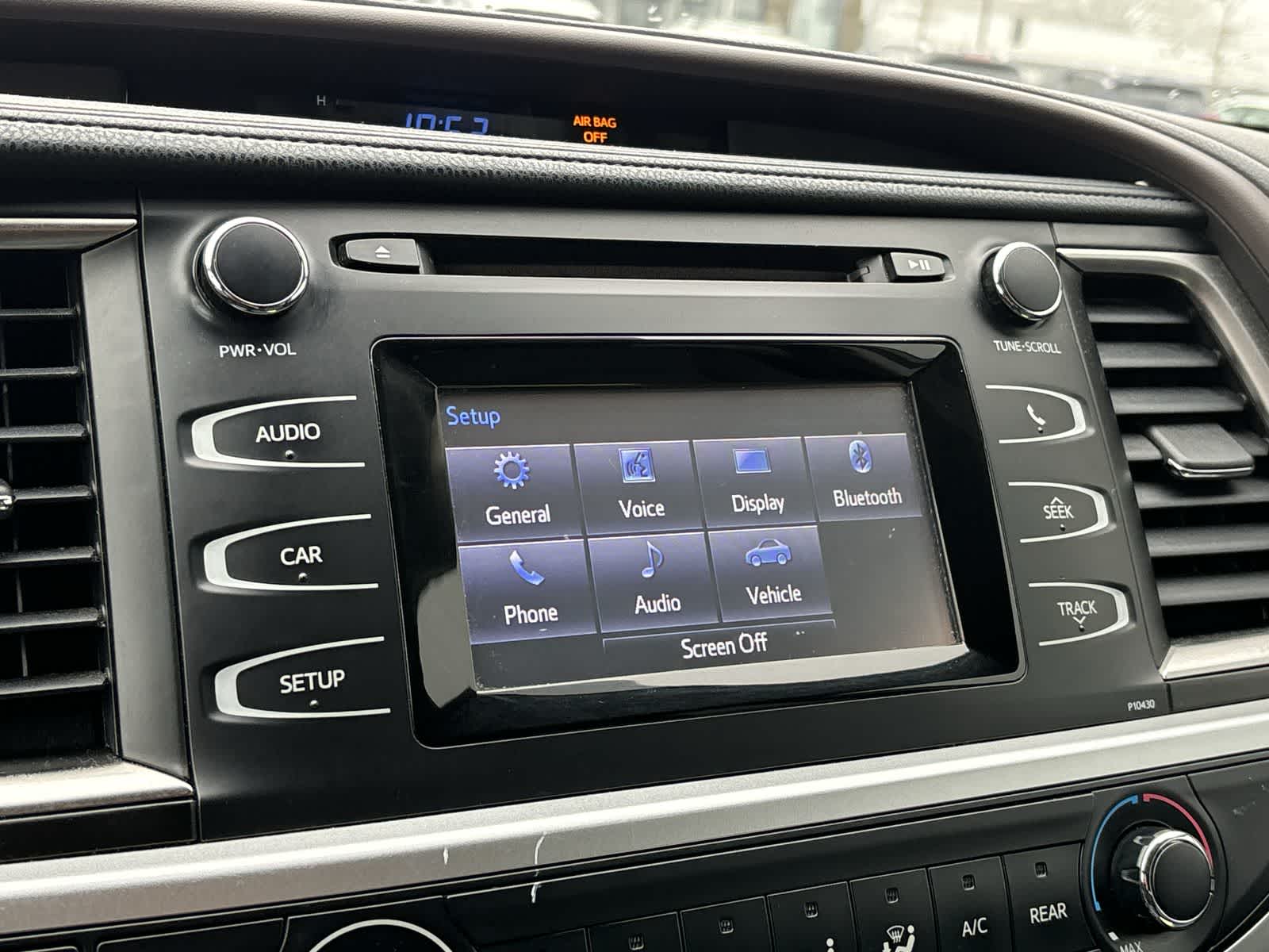 Thumbnail: 2014 Toyota Highlander - 14