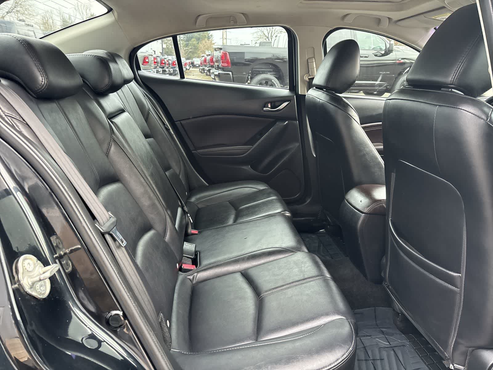 Thumbnail: 2018 Mazda Mazda3 - 7