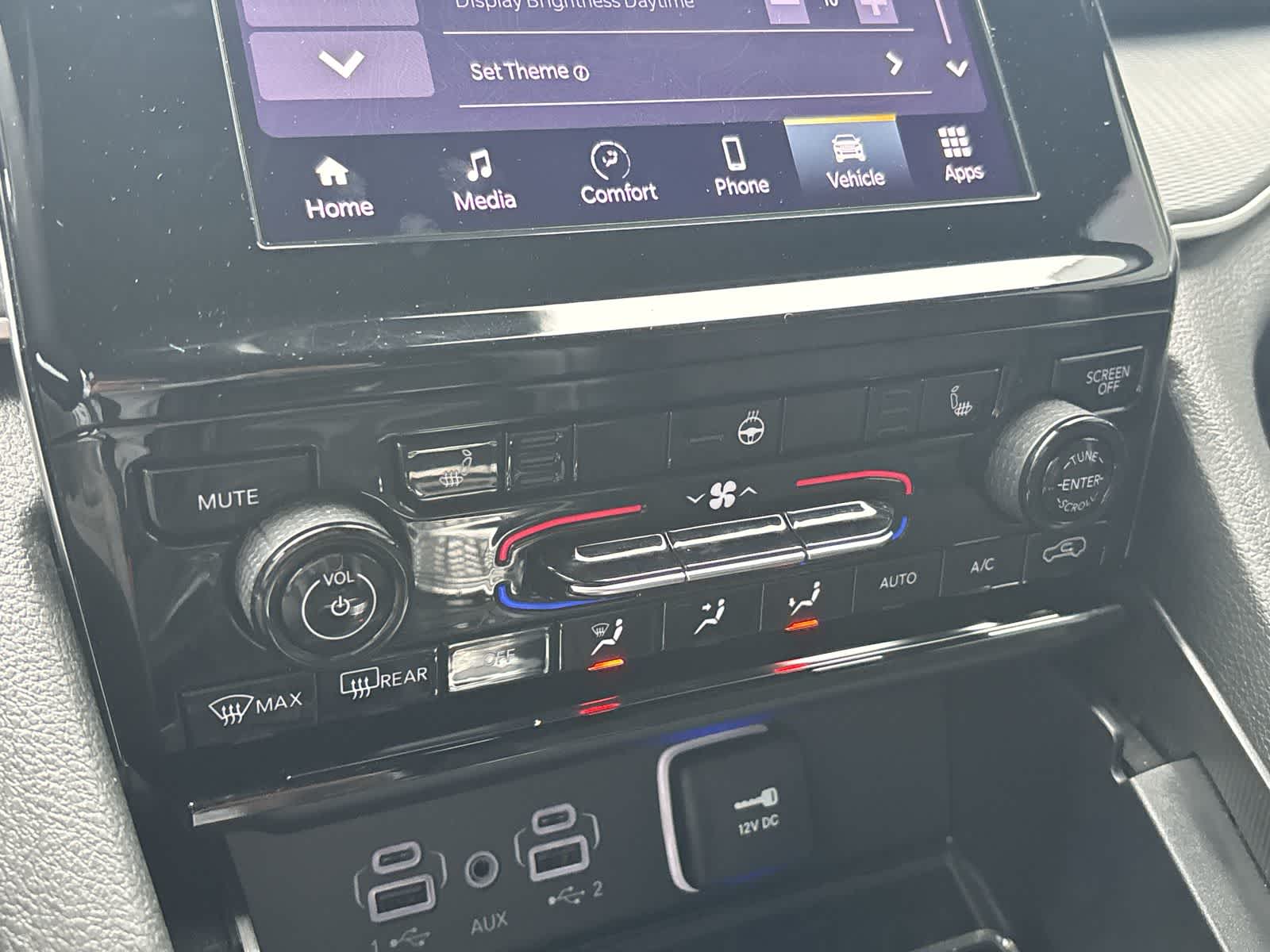 Thumbnail: 2023 Jeep Grand Cherokee - 24