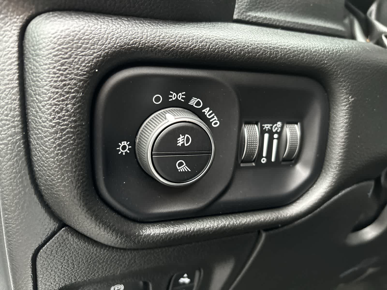 Thumbnail: 2023 RAM 1500 - 10