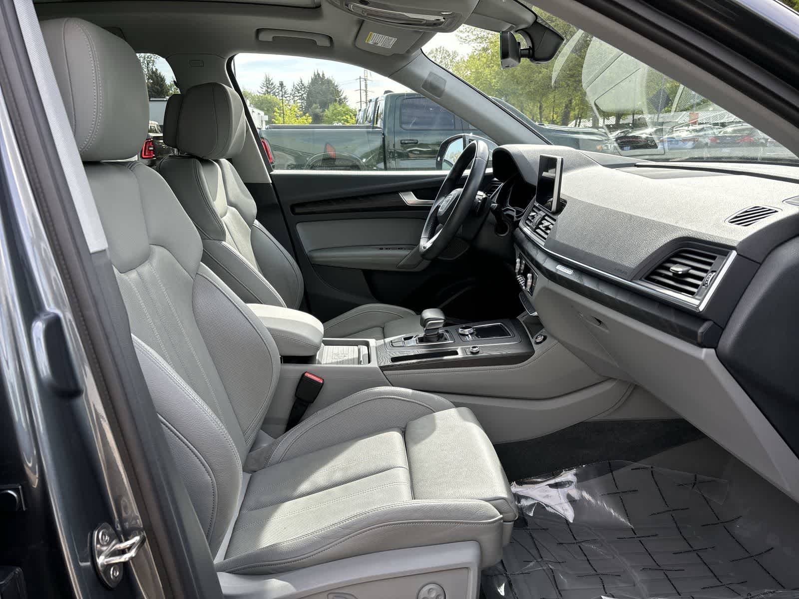 Thumbnail: 2020 Audi Q5 - 5