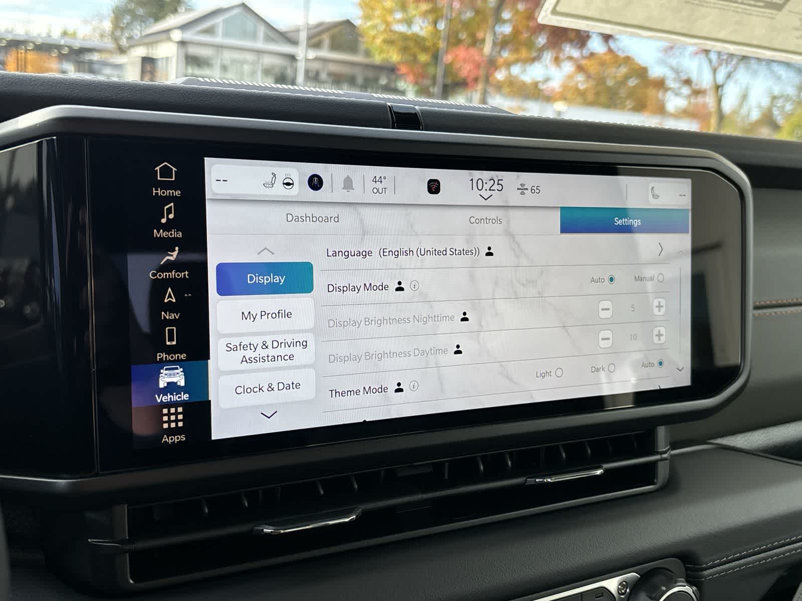 Thumbnail: 2025 Jeep Gladiator - 22