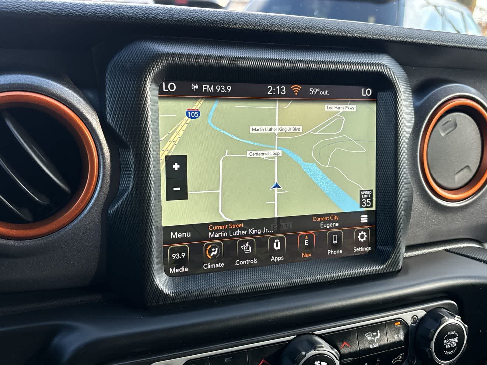 Thumbnail: 2021 Jeep Gladiator - 21