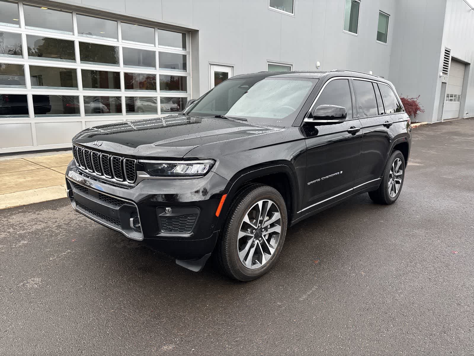 Used 2022 Jeep Grand Cherokee Overland SUV