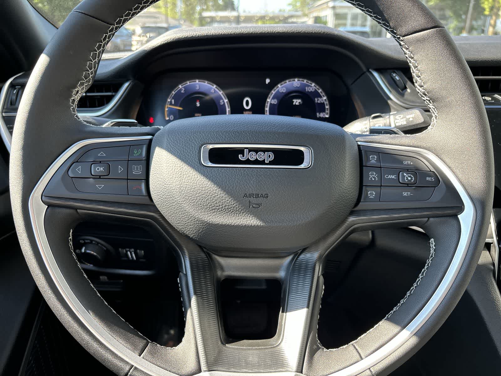 Thumbnail: 2025 Jeep Grand Cherokee L - 11