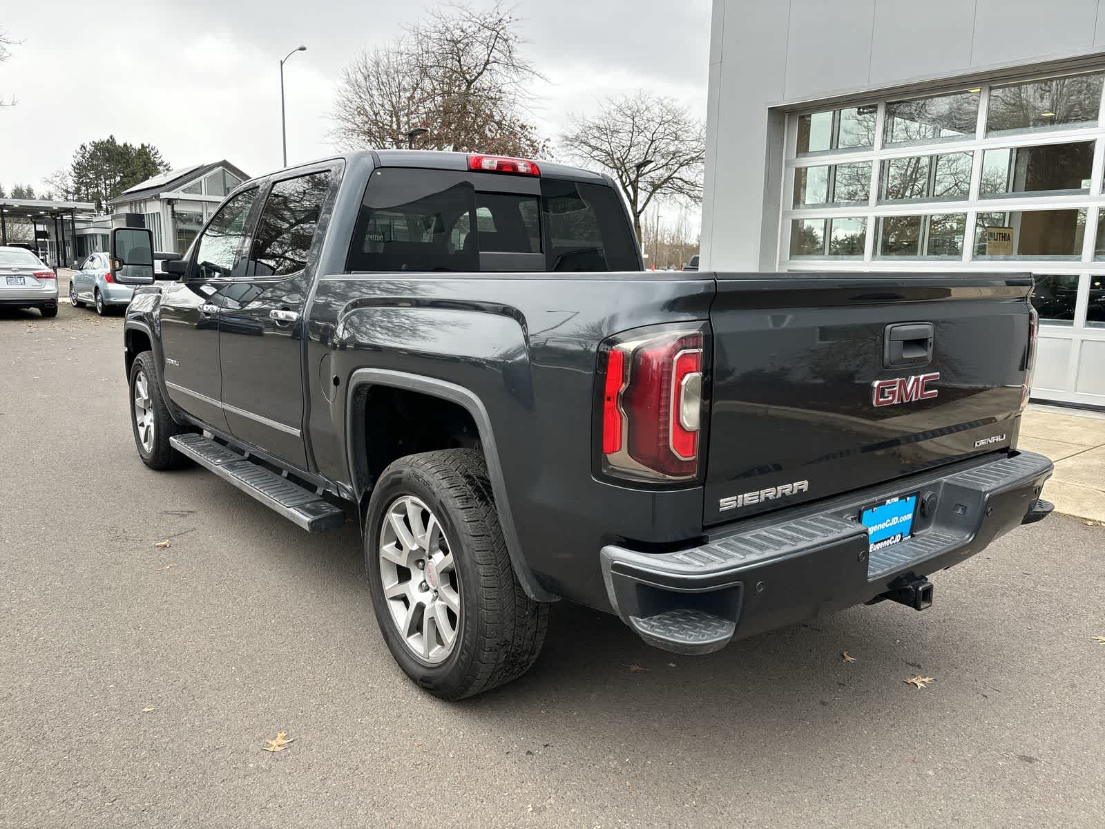 Thumbnail: 2018 GMC Sierra 1500 - 3