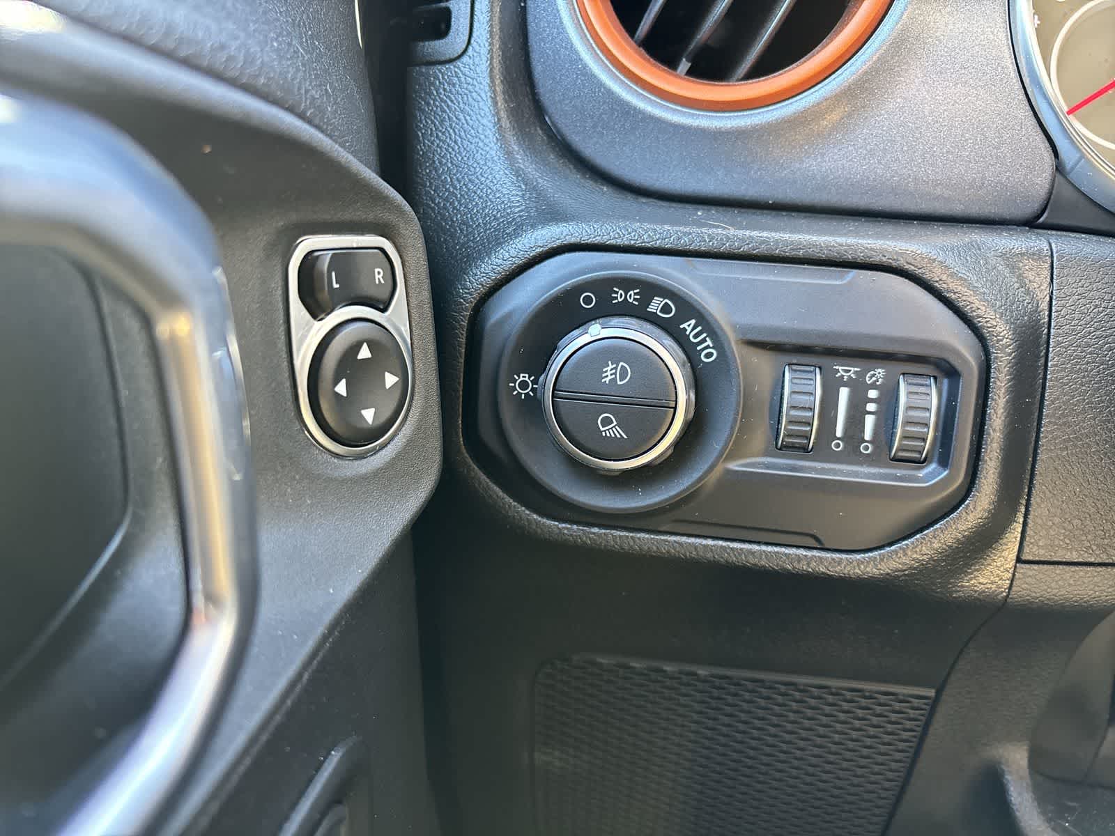 Thumbnail: 2022 Jeep Gladiator - 8
