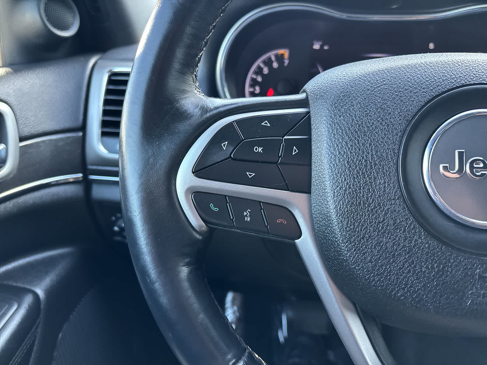 Thumbnail: 2018 Jeep Grand Cherokee - 12