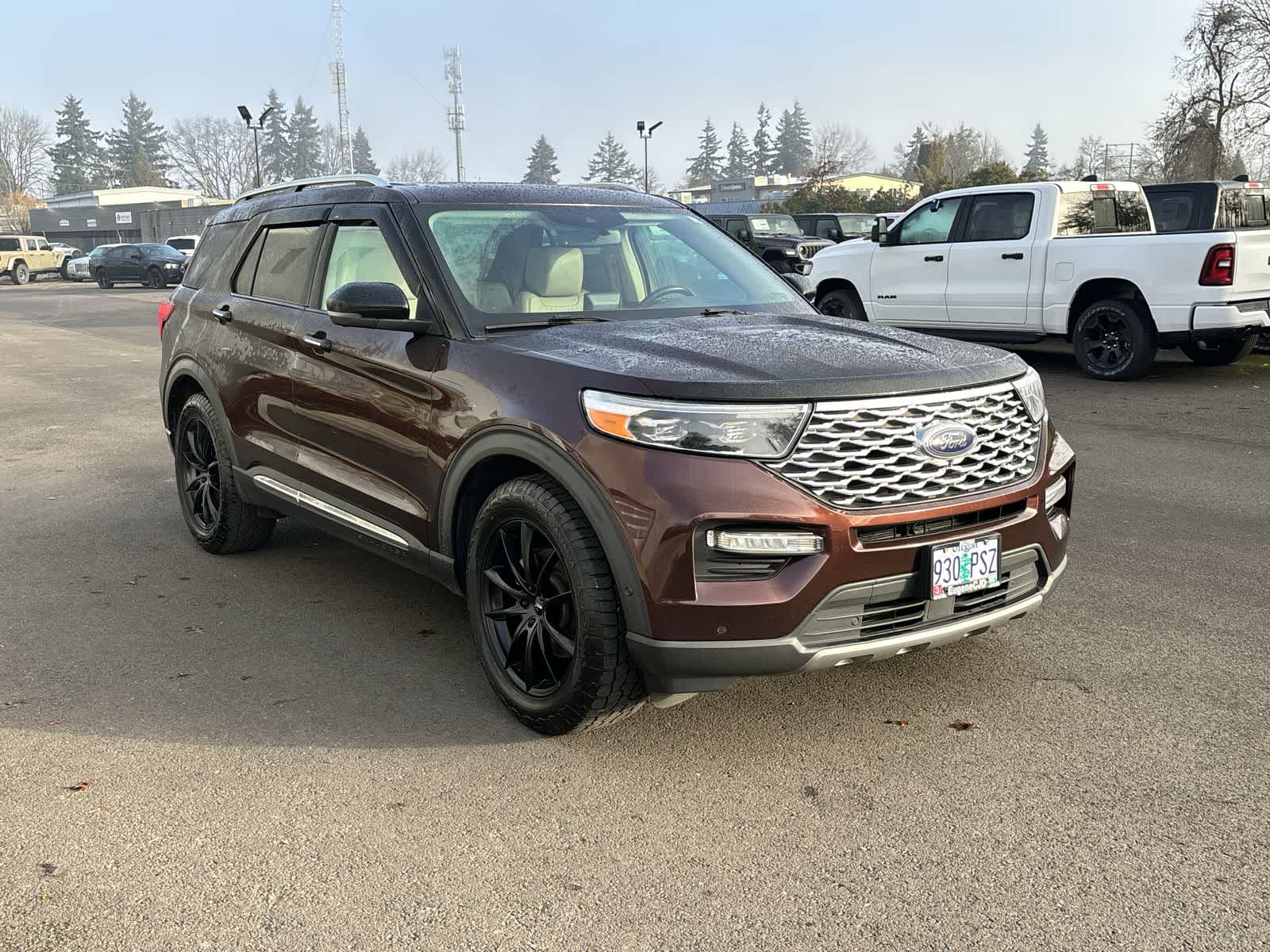 Thumbnail: 2020 Ford Explorer - 7