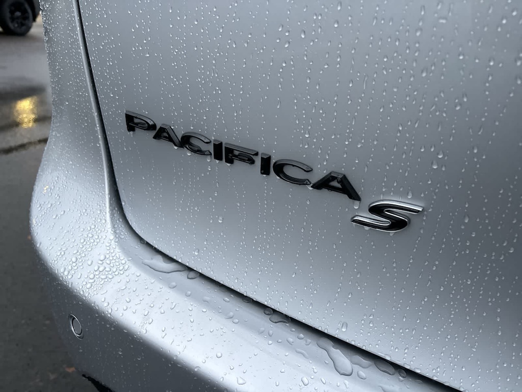 New 2026 Chrysler Pacifica Select Passenger Van