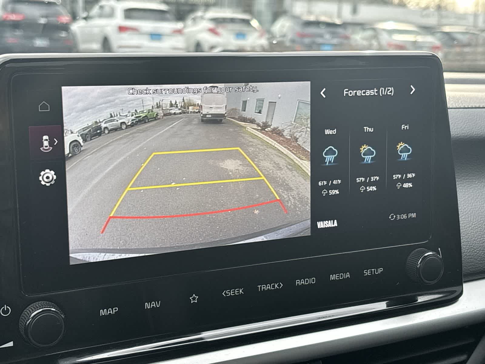 Thumbnail: 2024 Kia Forte - 23