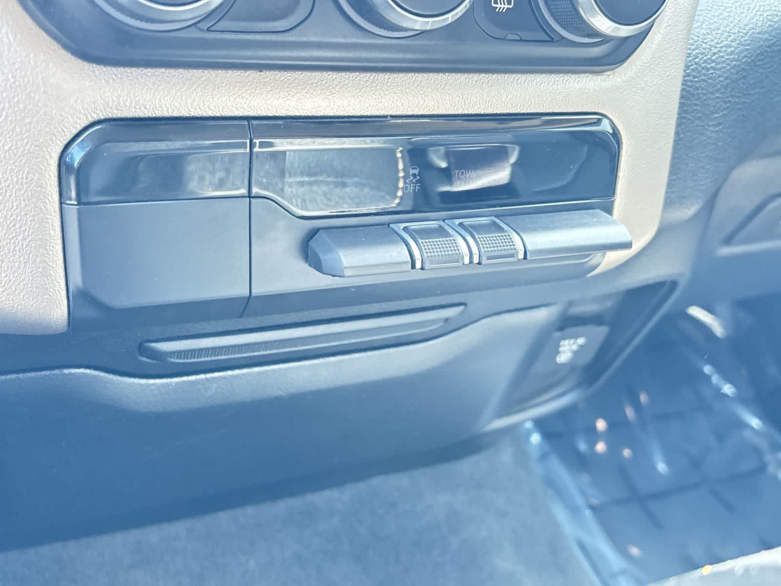 2020 RAM 1500 Laramie 26