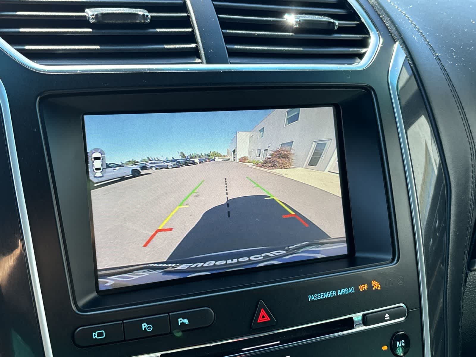 Thumbnail: 2016 Ford Explorer - 24