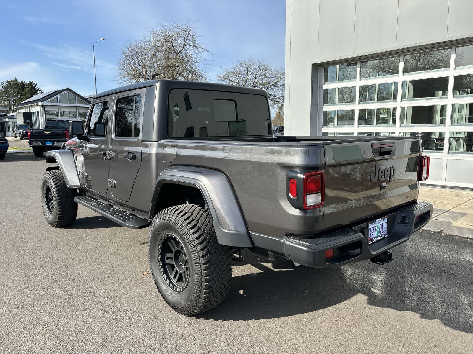 Thumbnail: 2021 Jeep Gladiator - 3