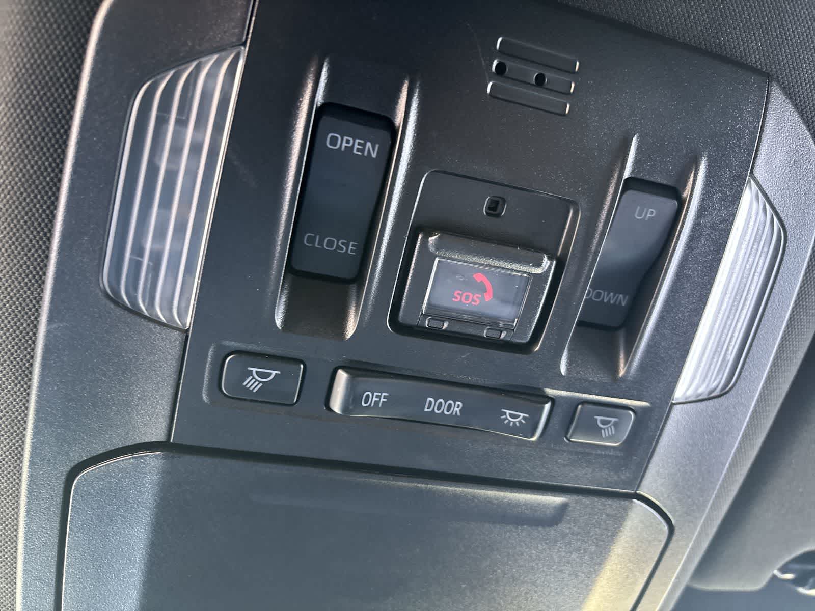 Thumbnail: 2021 Toyota Highlander - 24