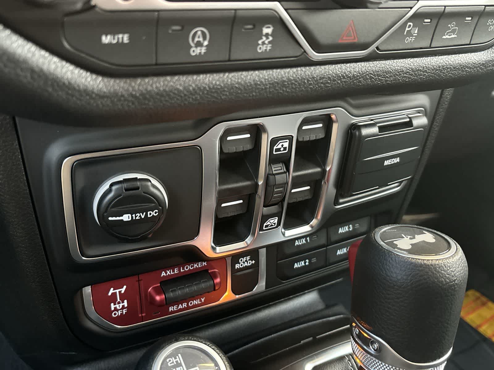 Thumbnail: 2026 Jeep Wrangler - 22