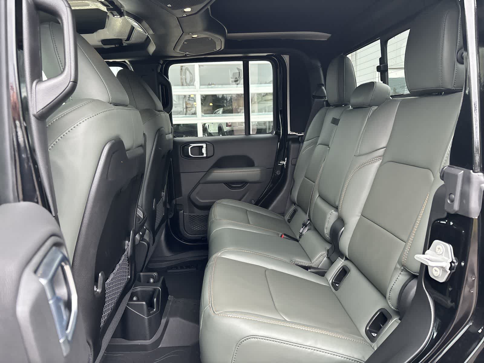 Thumbnail: 2026 Jeep Gladiator - 7