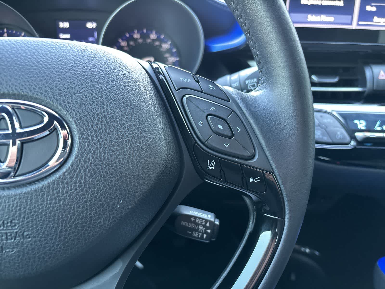 Thumbnail: 2021 Toyota C-HR - 10