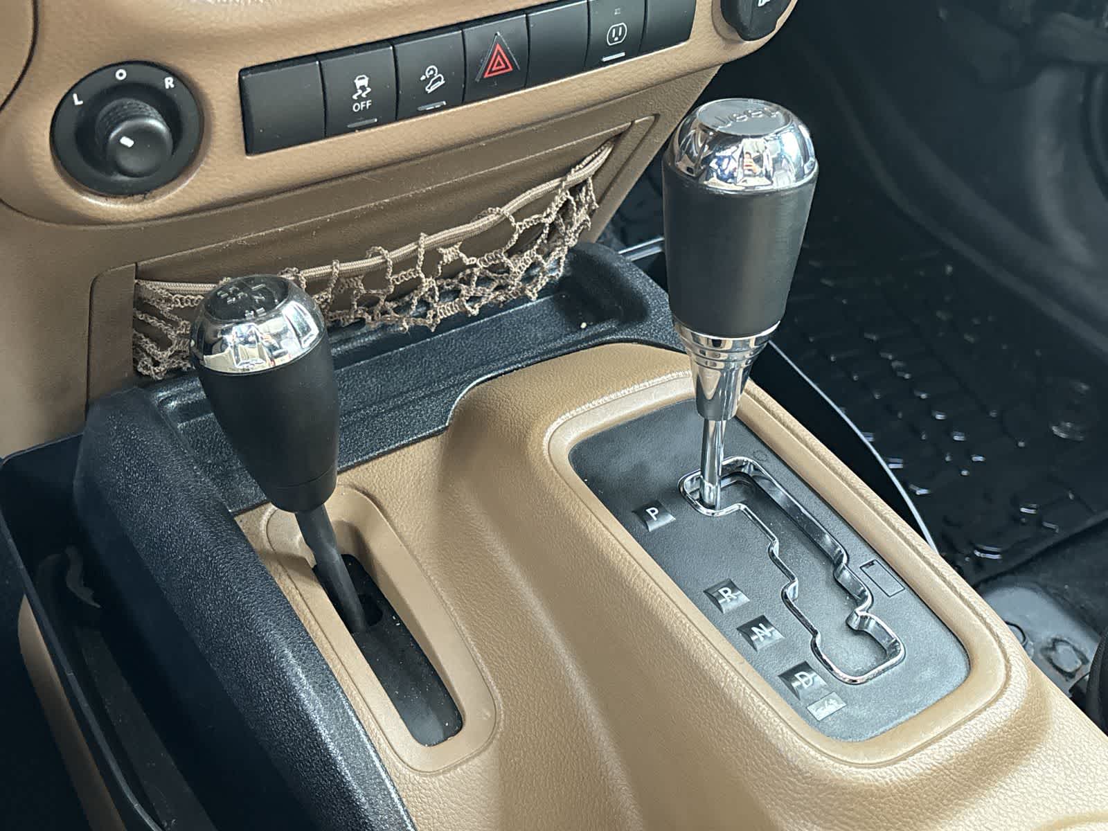 Thumbnail: 2015 Jeep Wrangler - 23