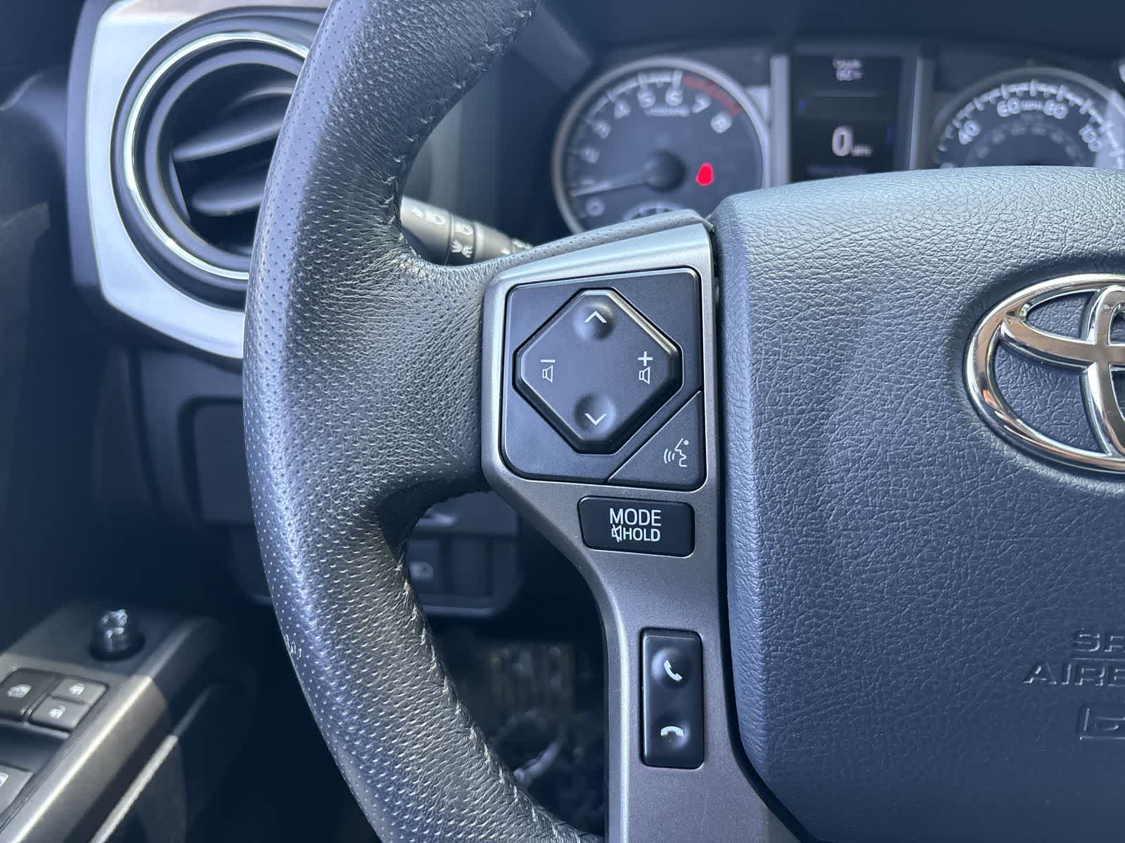 2019 Toyota Tacoma SR5 14