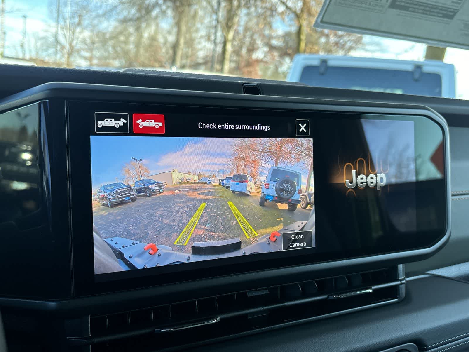 Thumbnail: 2026 Jeep Gladiator - 23