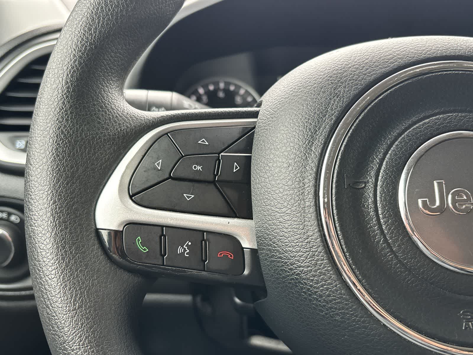 Thumbnail: 2021 Jeep Renegade - 14