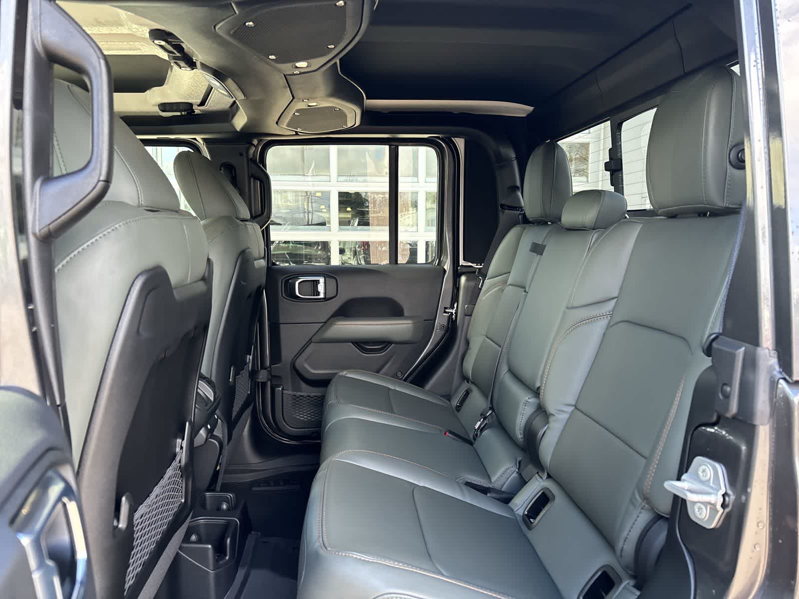 Thumbnail: 2026 Jeep Gladiator - 6