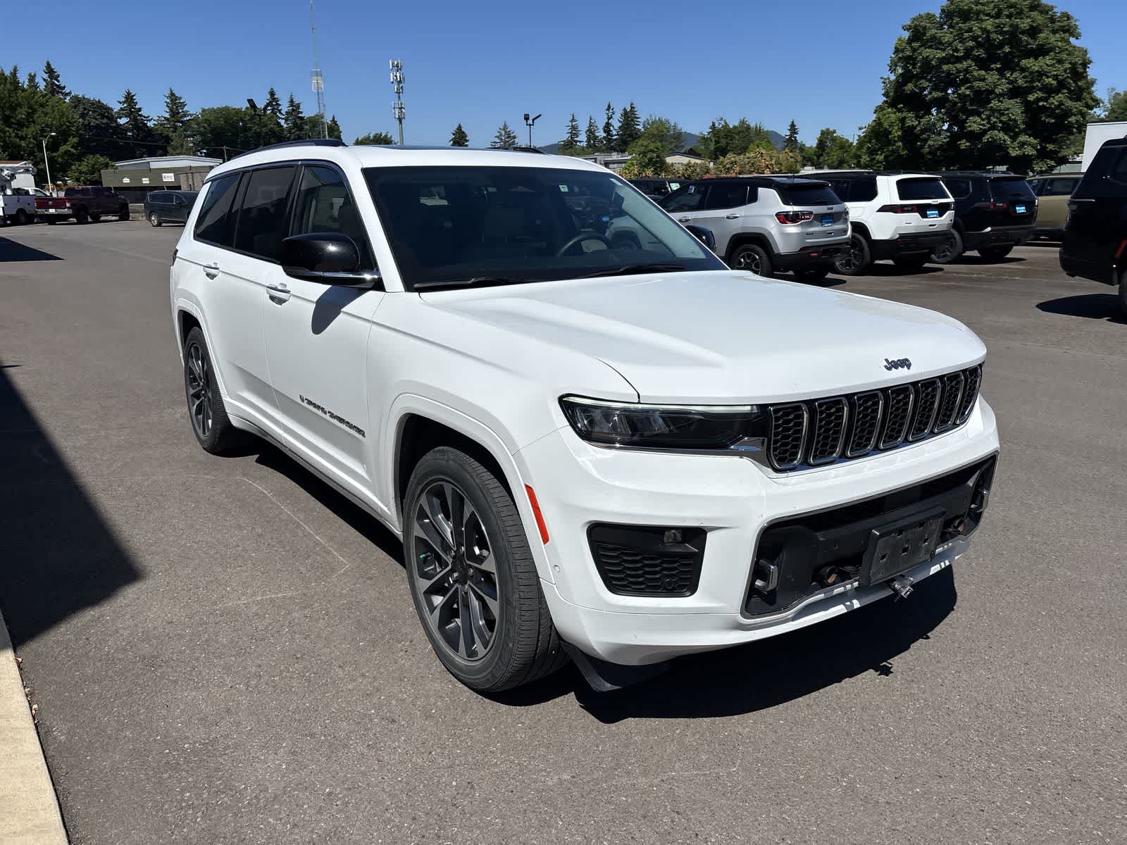 Thumbnail: 2023 Jeep Grand Cherokee - 6