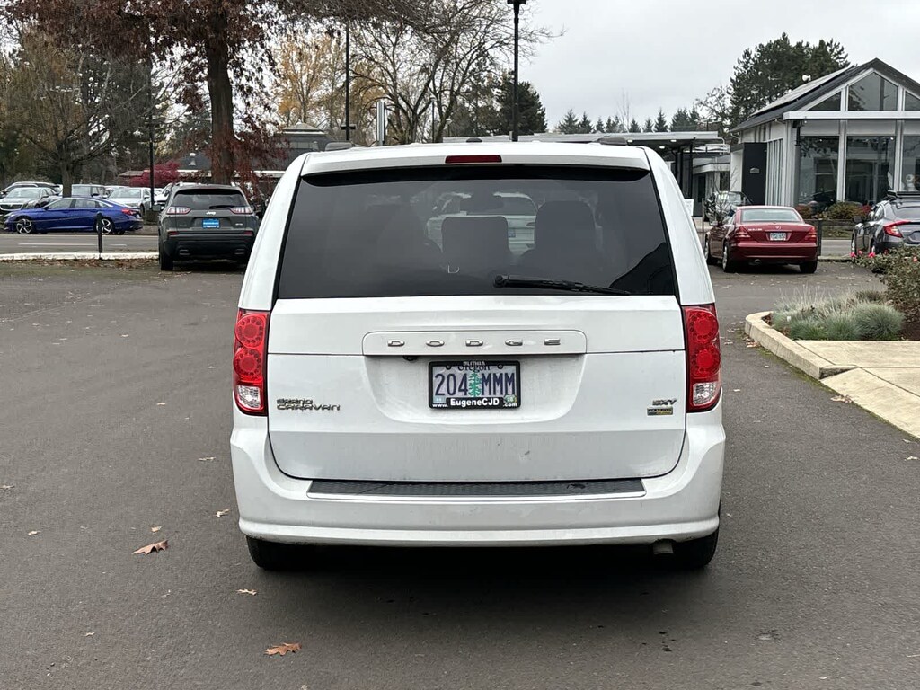 Used 2019 Dodge Grand Caravan SXT Van Passenger Van