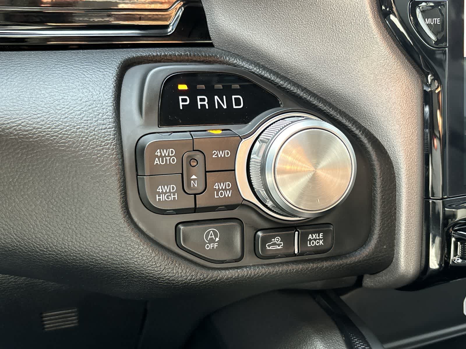 Thumbnail: 2025 RAM 1500 - 25