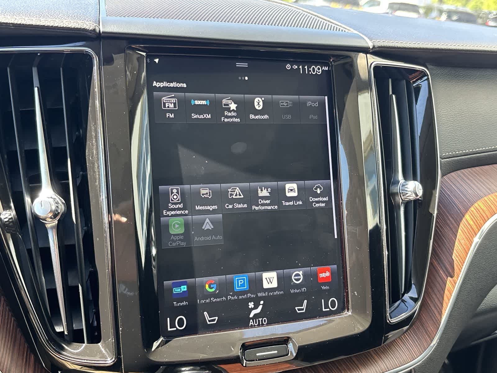 Thumbnail: 2019 Volvo XC60 - 20