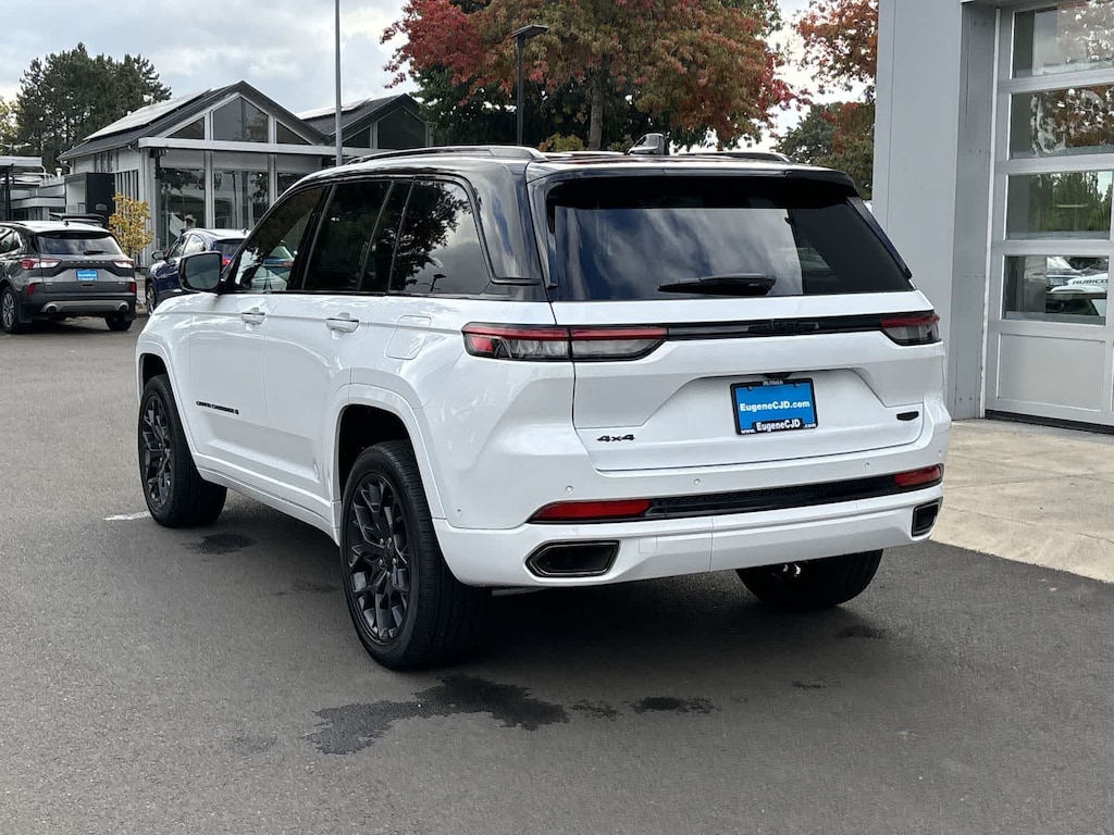 New 2025 Jeep Grand Cherokee Summit Sport Utility