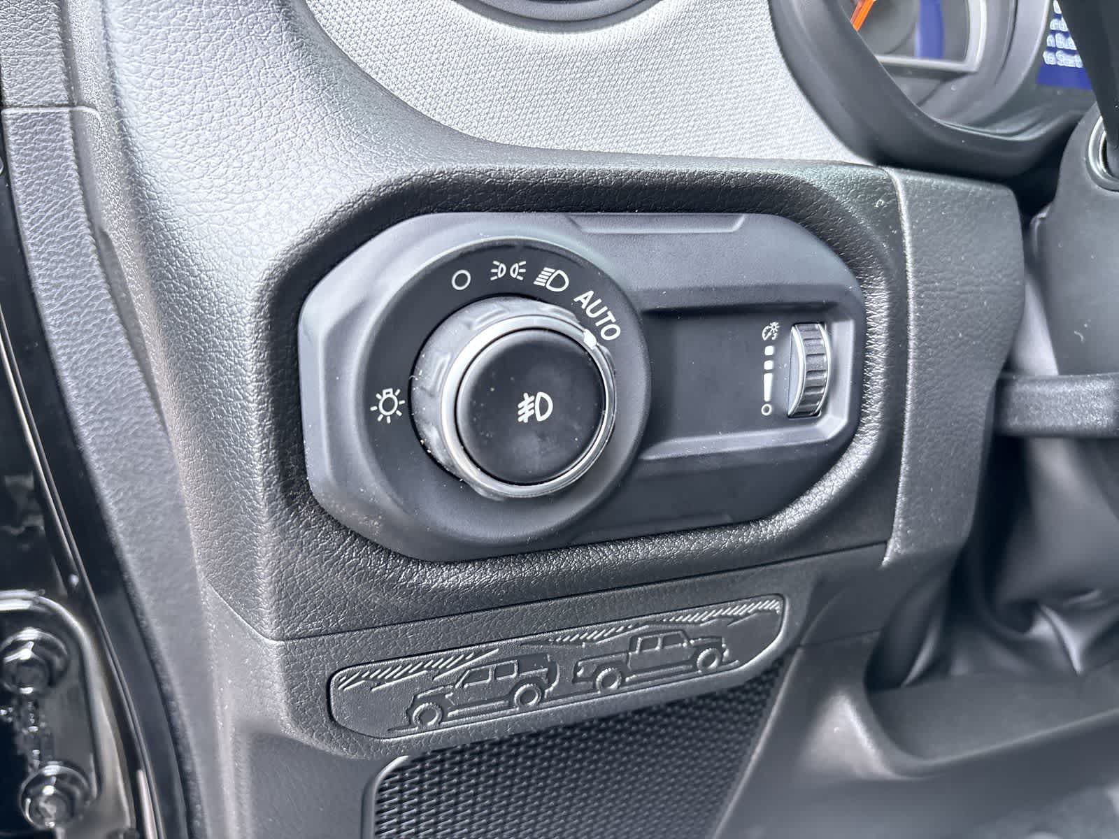 Thumbnail: 2024 Jeep Wrangler - 11