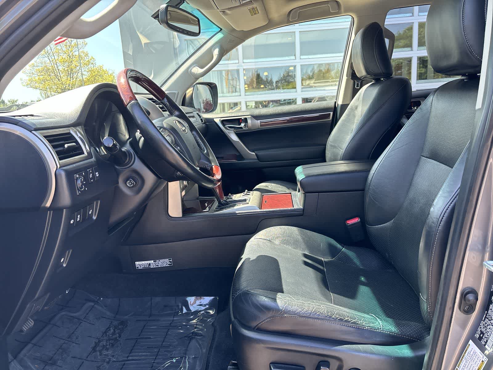 Thumbnail: 2014 Lexus GX - 9
