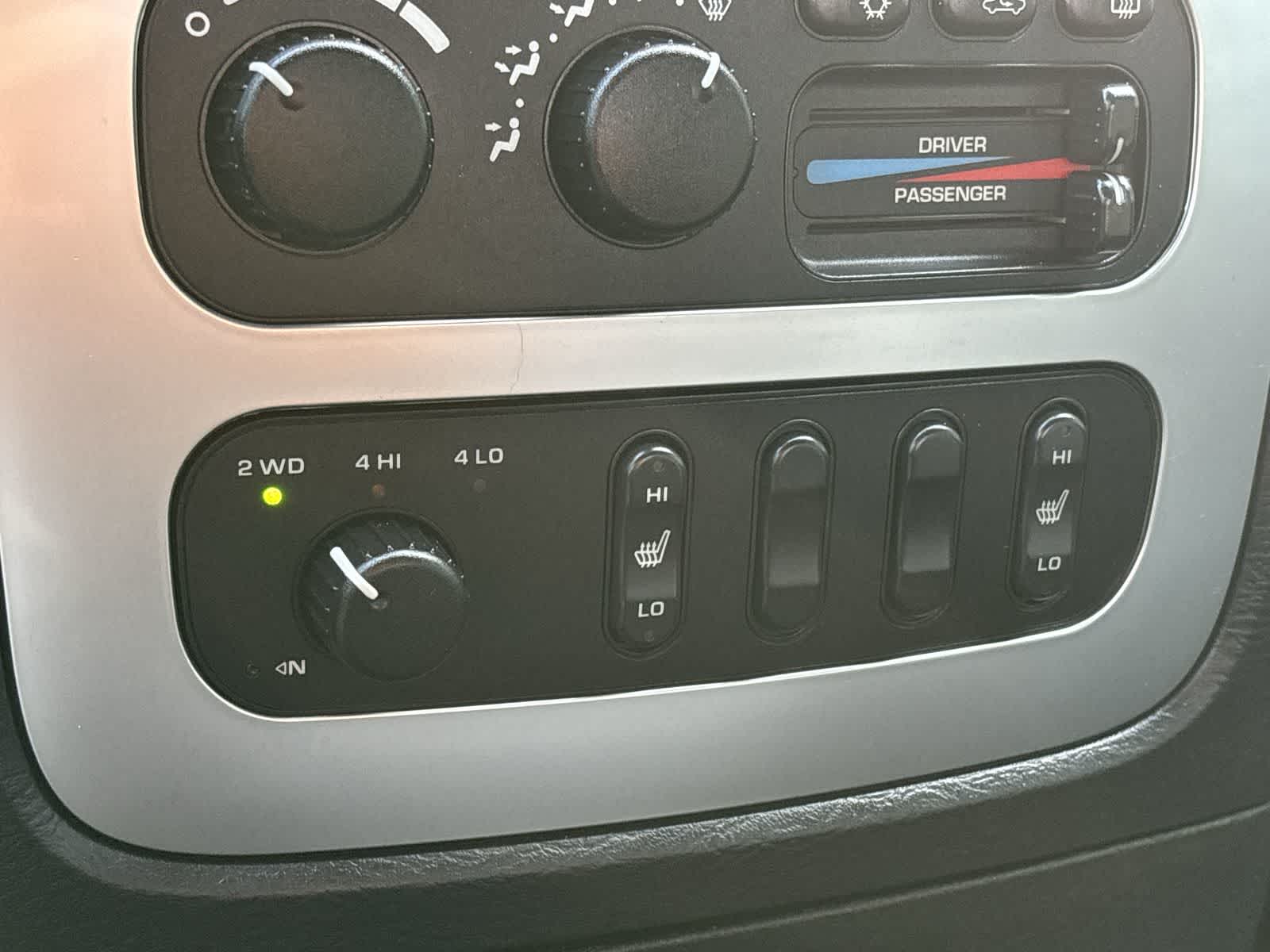 Thumbnail: 2005 Dodge Ram 3500 - 21