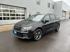 2026 Chrysler Pacifica Select Passenger Van Eugene, OR