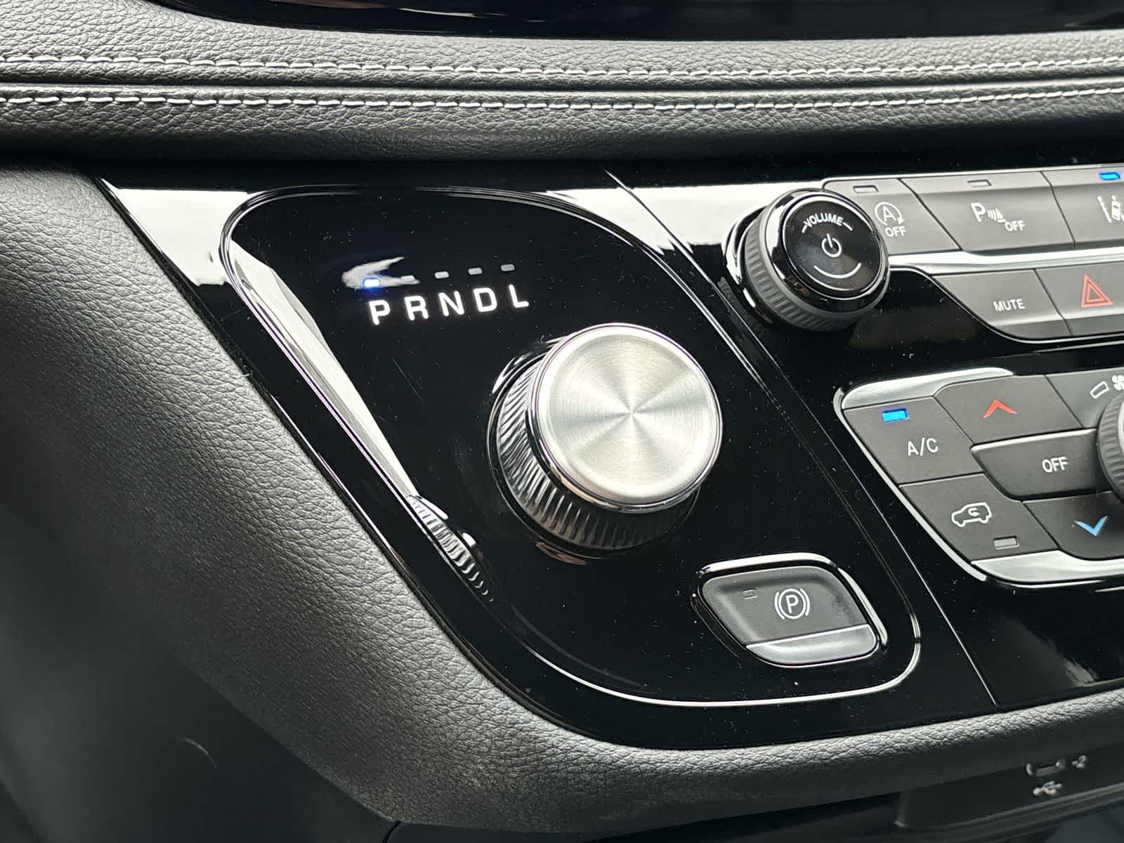 Thumbnail: 2026 Chrysler Pacifica - 24