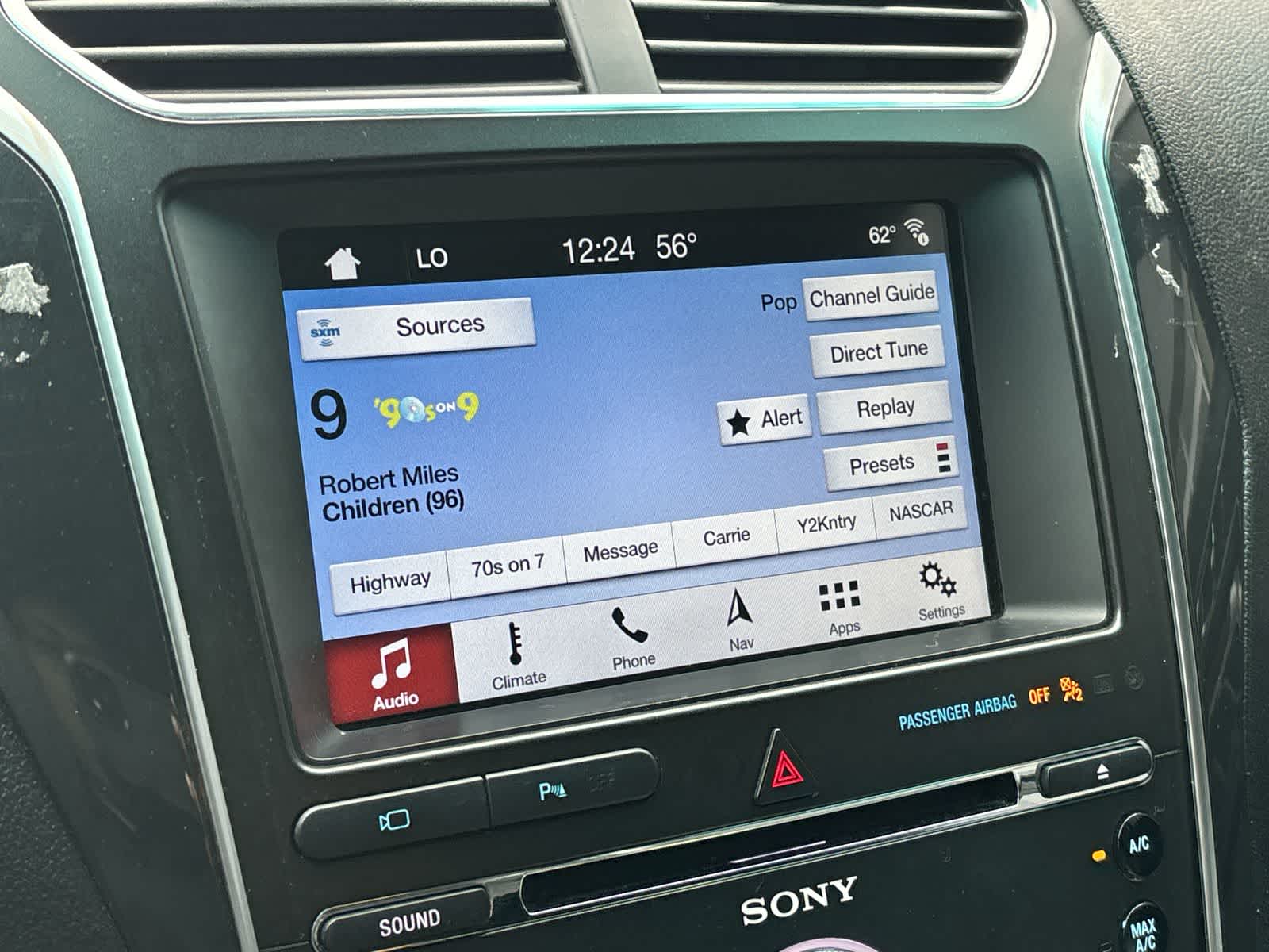 Thumbnail: 2017 Ford Explorer - 10