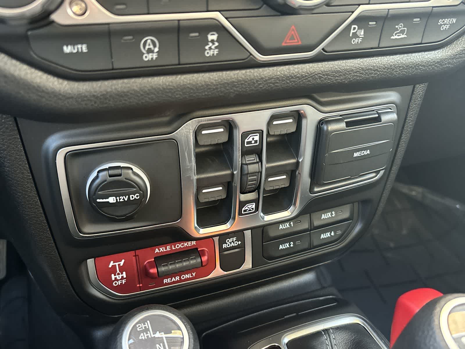 Thumbnail: 2026 Jeep Wrangler - 26