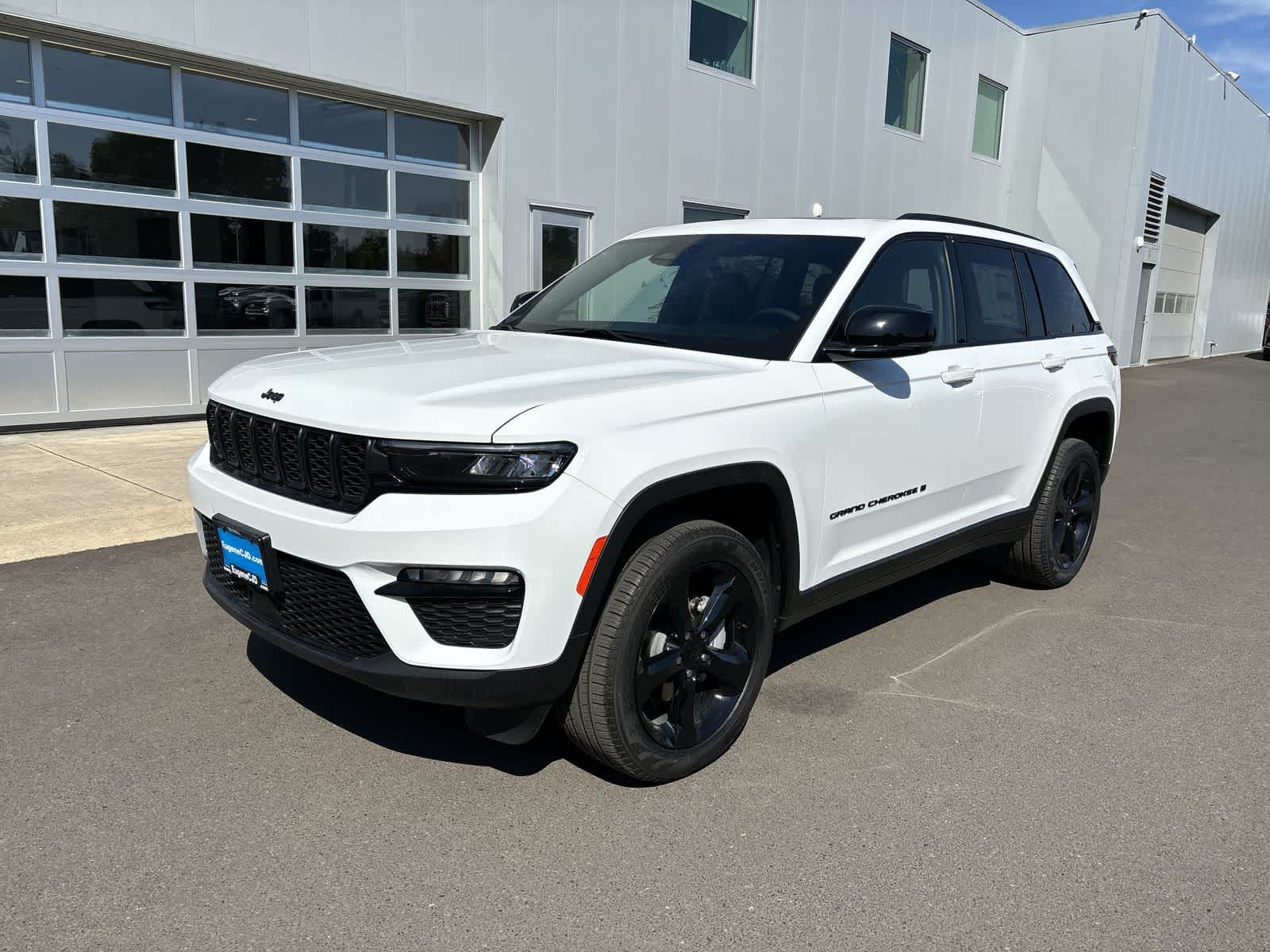 Thumbnail: 2025 Jeep Grand Cherokee - 1