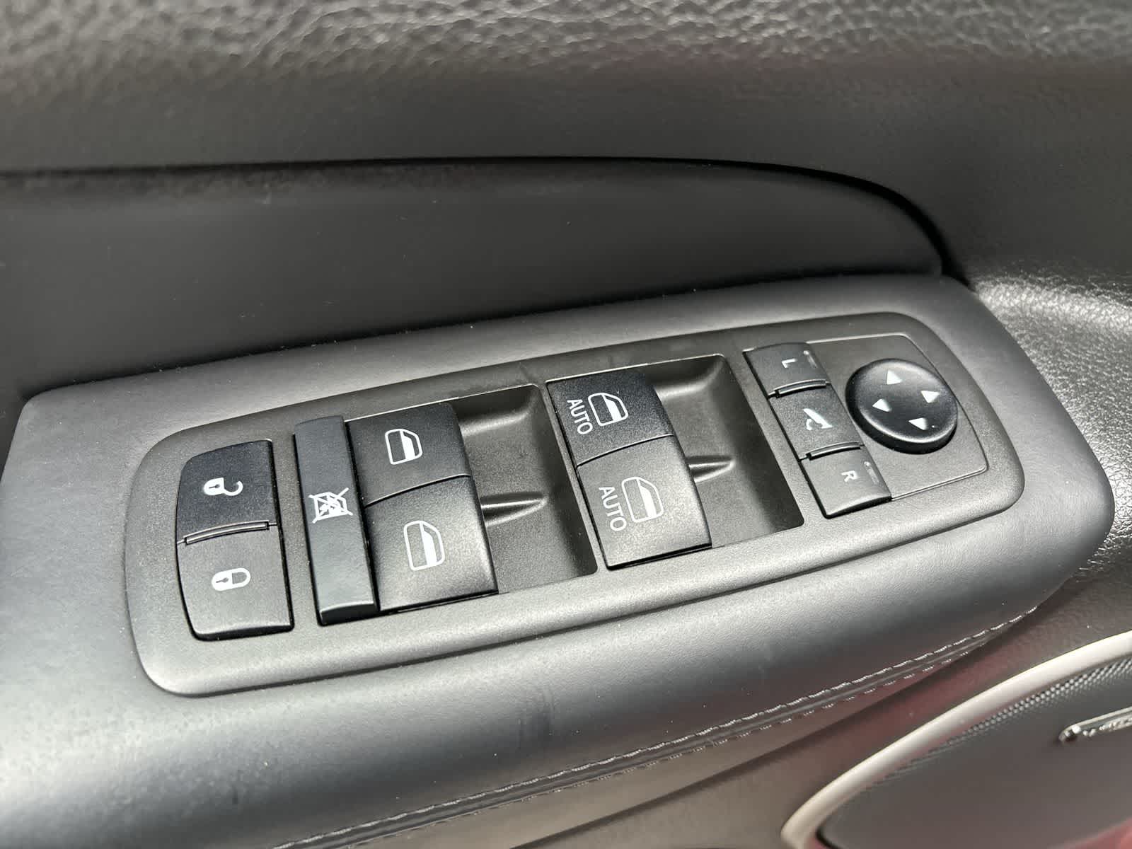 Thumbnail: 2021 Jeep Grand Cherokee - 8